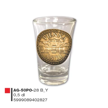 Schnapsglass mit Metallschild