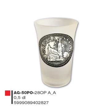 Schnapsglass mit Metallschild