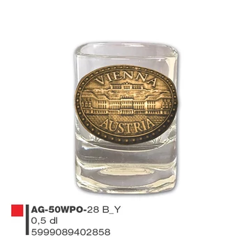 Schnapsglass mit Metallschild